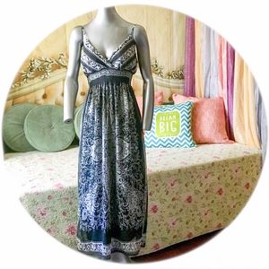 Black and Gray Boho Pattern Long Dress S